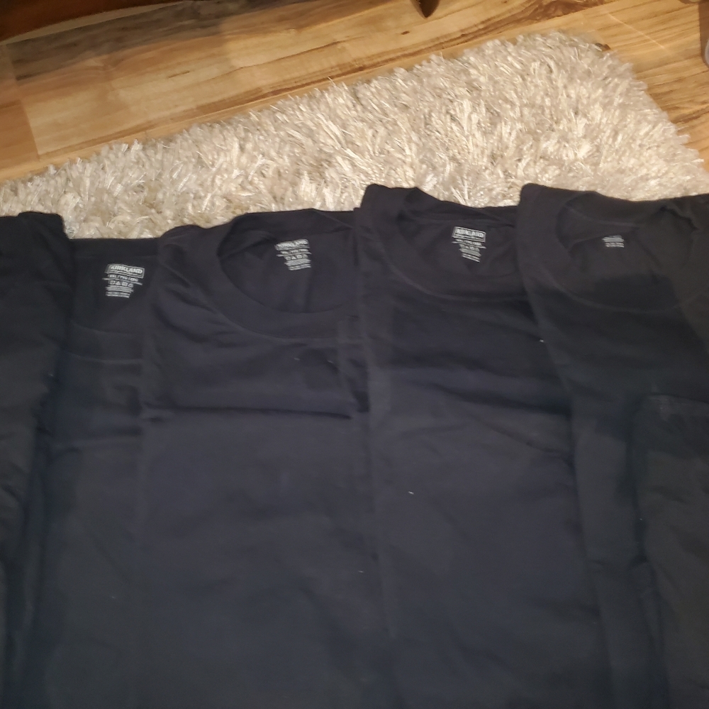 Lot of 6 Kirkland men's  tshirt